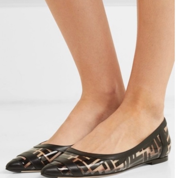 100% AUTHENTIC FENDI Colibri PVC Logo Pointed Toe Ballet Flat - Picture 4 of 5